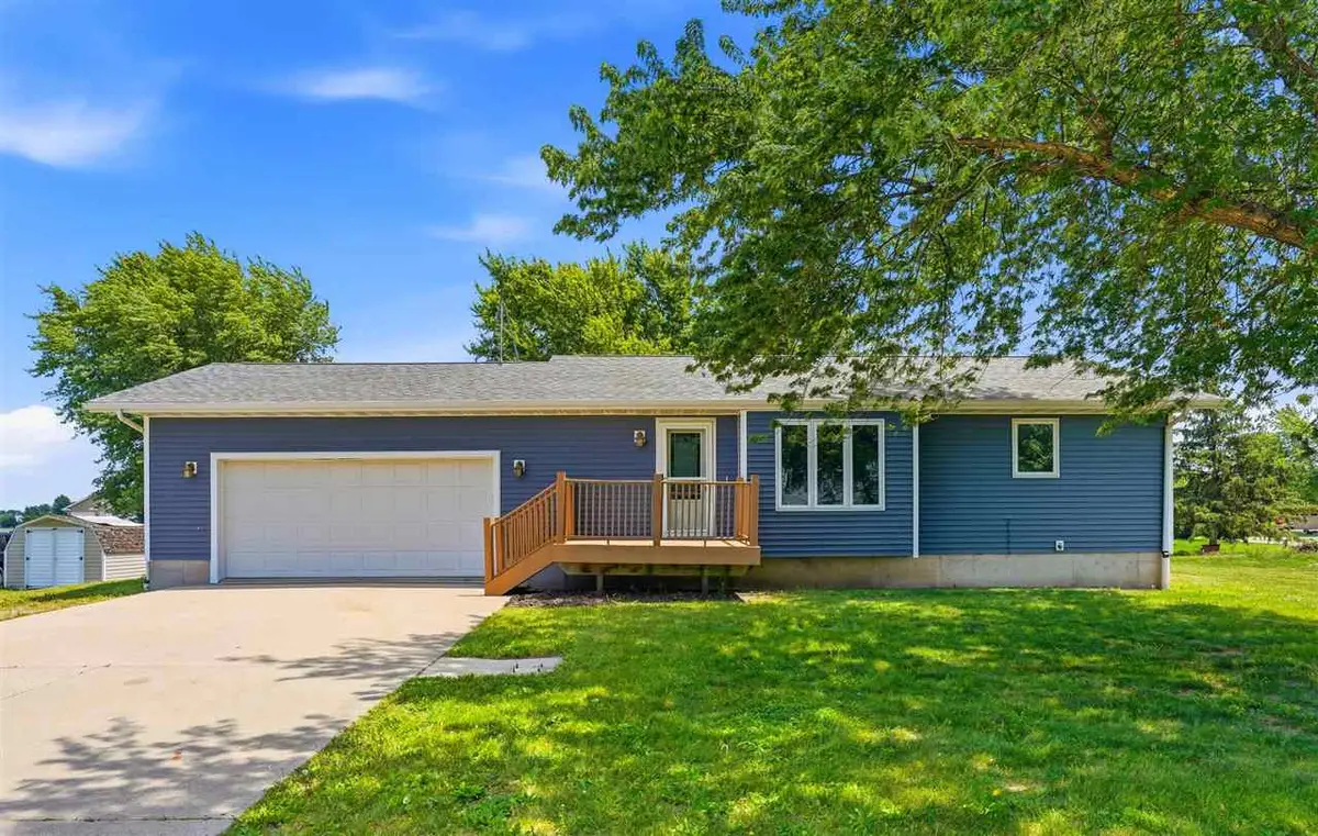 303 NW Hoover St, Keota, IA 52248 - #1