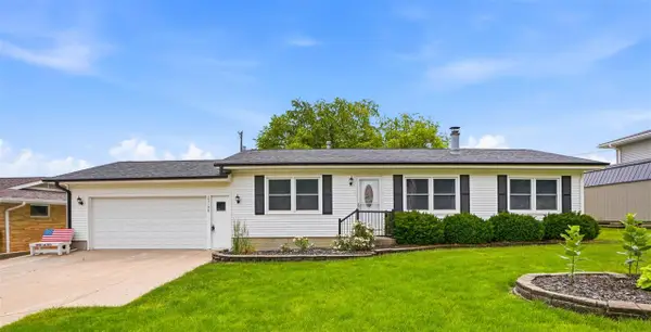 23186 207th Ave, Sigourney, IA 52591