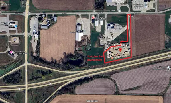 1650 220th St, Manchester, IA 52057