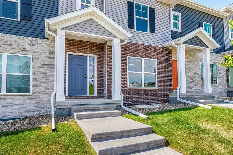 630 Catherine Dr, Tiffin, IA 52340 - #3