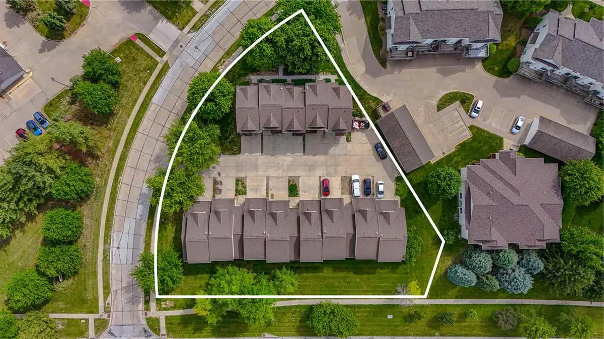 1003-1049 Scott Park Drive, Iowa City, IA 52245 - #1