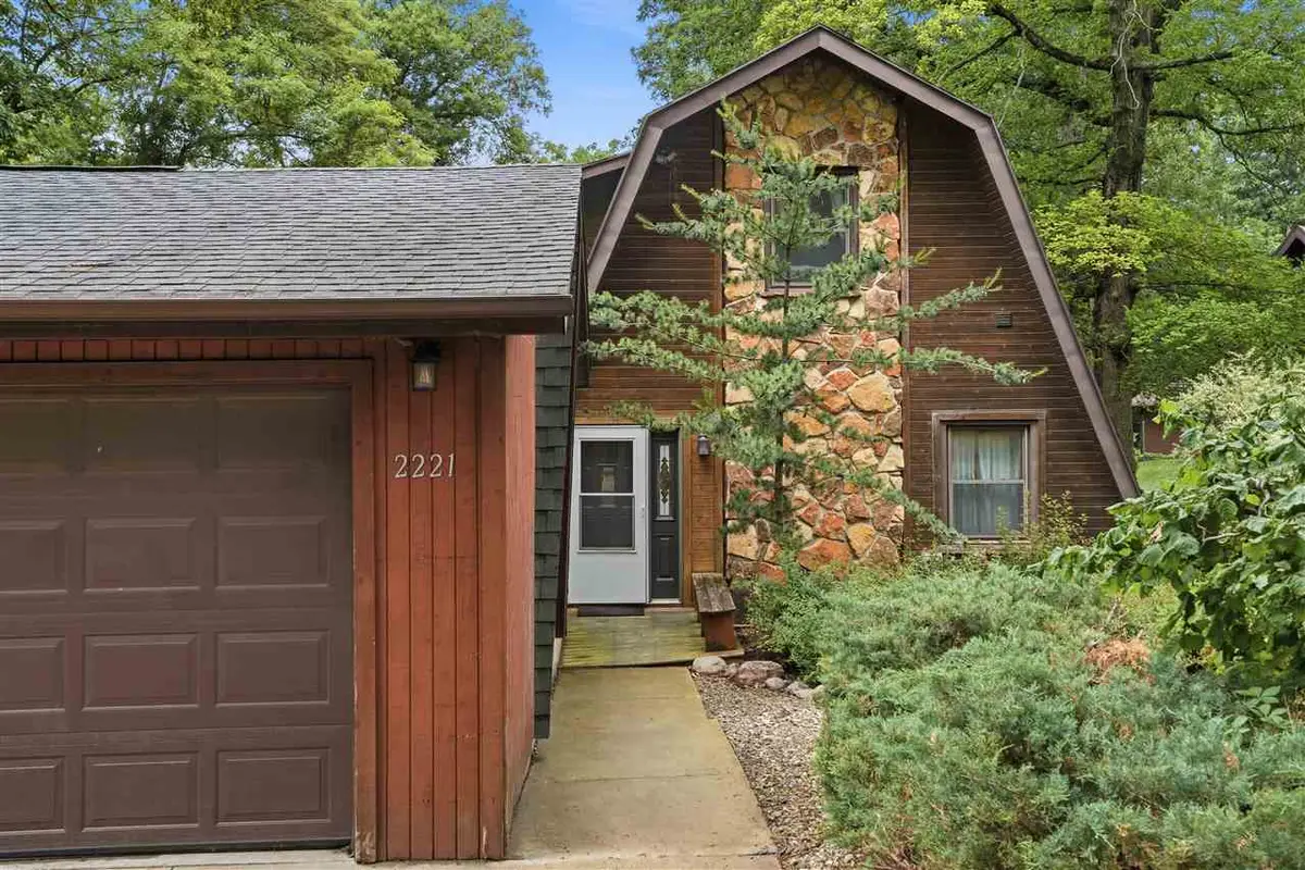 2221 Oak Road NE, North Liberty, IA 52317 - #1