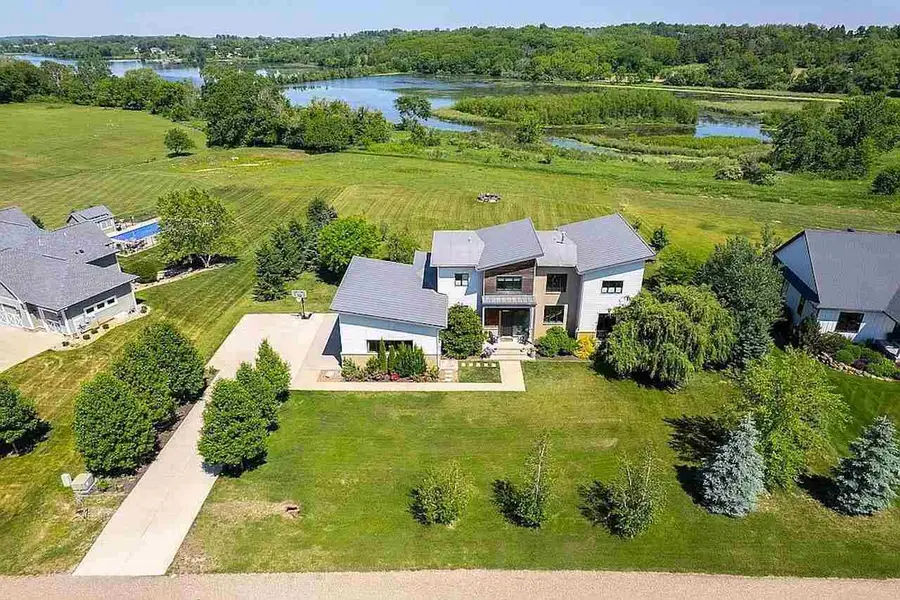 4128 Deacon Ln, Solon, IA 52333 - #3