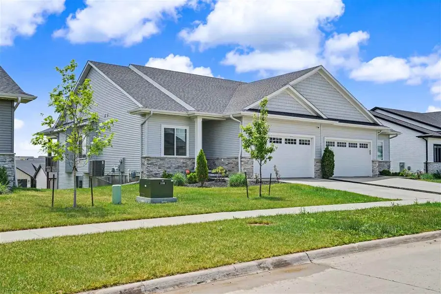 1267 Berkshire Ln., Penn, IA 52241 - #2