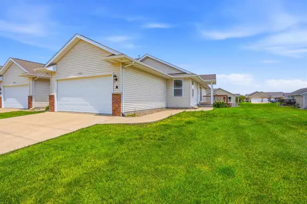 2965 Samuel Ct SW, Cedar Rapids, IA 52404