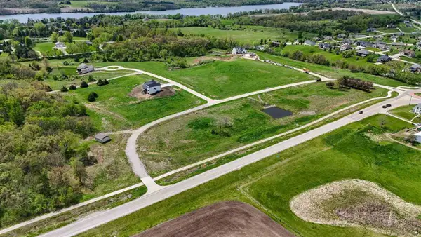 Oak Meadow Lot #14, Solon, IA 52333
