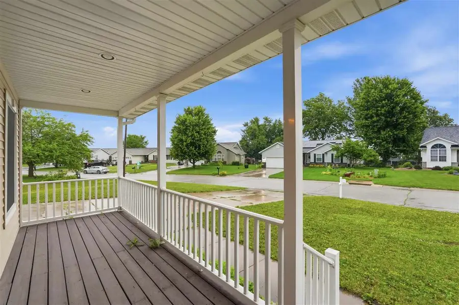 349 Aaron Ct SW, Swisher, IA 52338 - #2