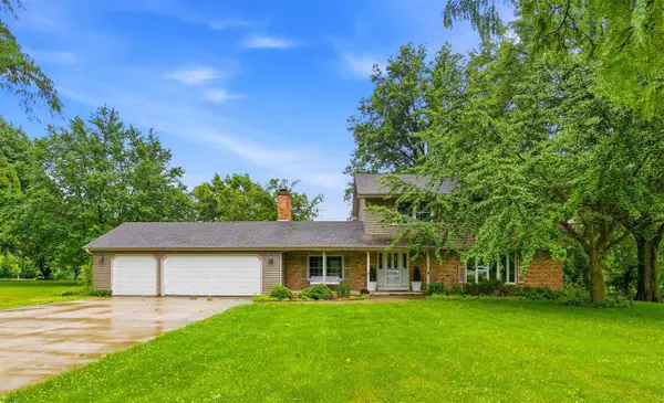 4331 Oakridge Trail NE, Iowa City, IA 52240
