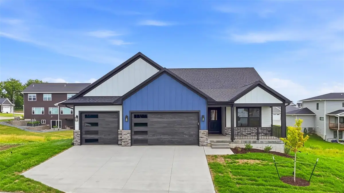 604 Rock Ridge Rd, Tiffin, IA 52340 - #1