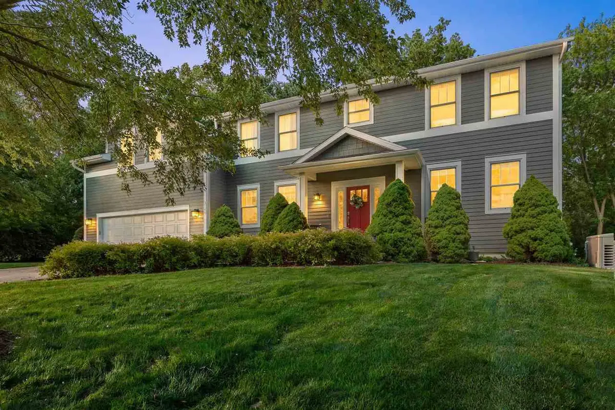 3164 Country Ct, Iowa City, IA 52240 - #1