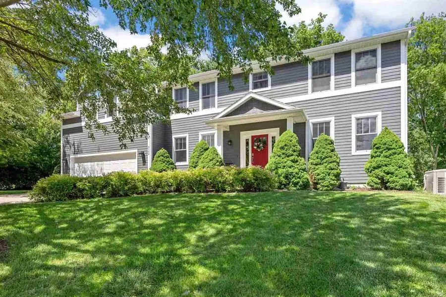 3164 Country Ct, Iowa City, IA 52240 - #2