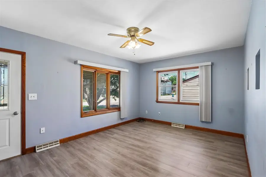 71 S Ella St., Riverside, IA 52327 - #3