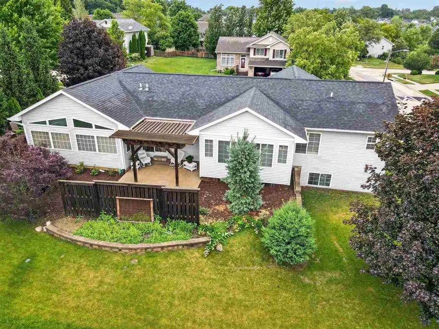 7 Phyliss Pl, Iowa City, IA 52245 - #2