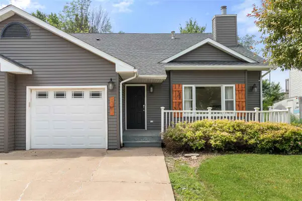615 W Sovers Street, Solon, IA 52333