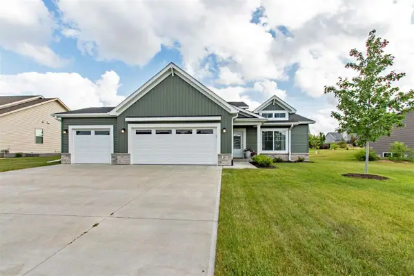 201 Dogwood Ln, Tiffin, IA 52340