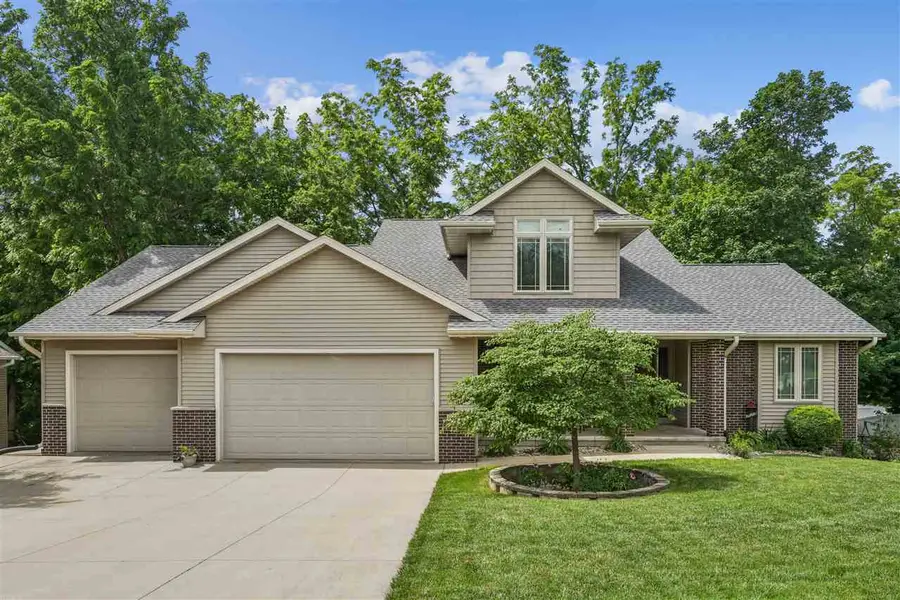 4029 Windfall Dr NW, Cedar Rapids, IA 52405 - #3