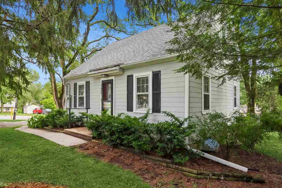 1405 W Benton St, Iowa City, IA 52246 - #2