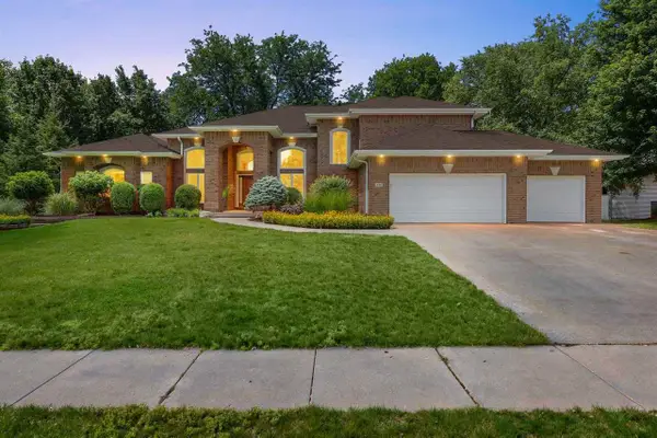 680 Highland Park Ave, Coralville, IA 52241