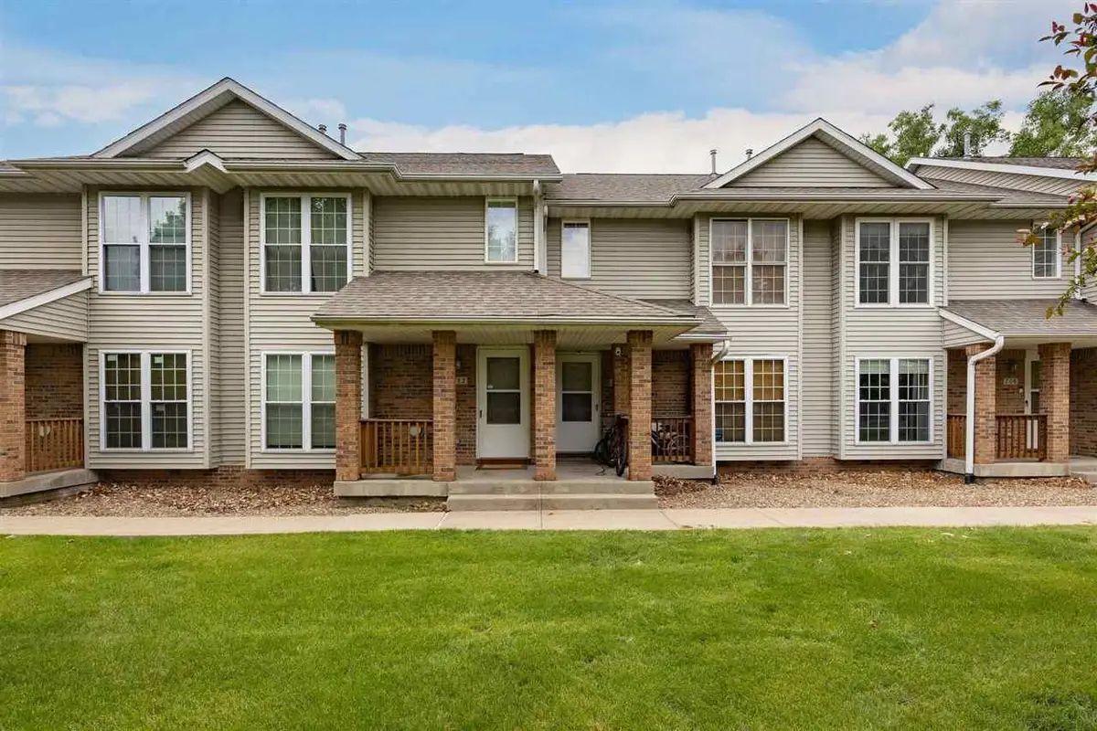 710 West Side Dr, Iowa City, IA 52246 - #1