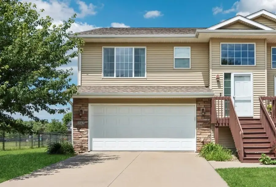 1542 Red Oak Dr, North Liberty, IA 52317 - #2