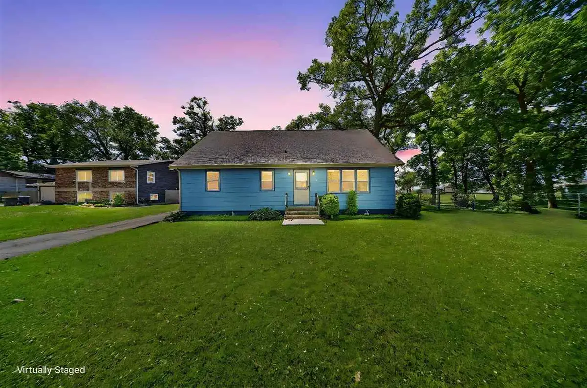 113 Chaffee, Hiawatha, IA 52233 - #1