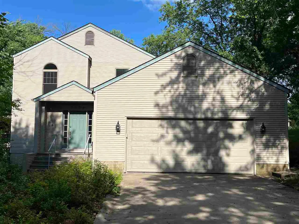 2624 Bluffwood Circle, Iowa City, IA 52245 - #1