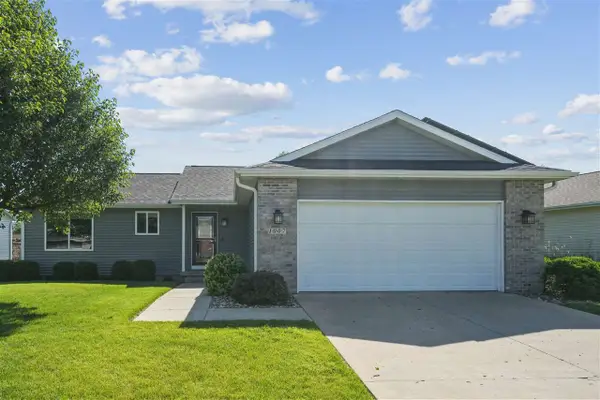 1007 Wolf Drive NW, Cedar Rapids, IA 52405