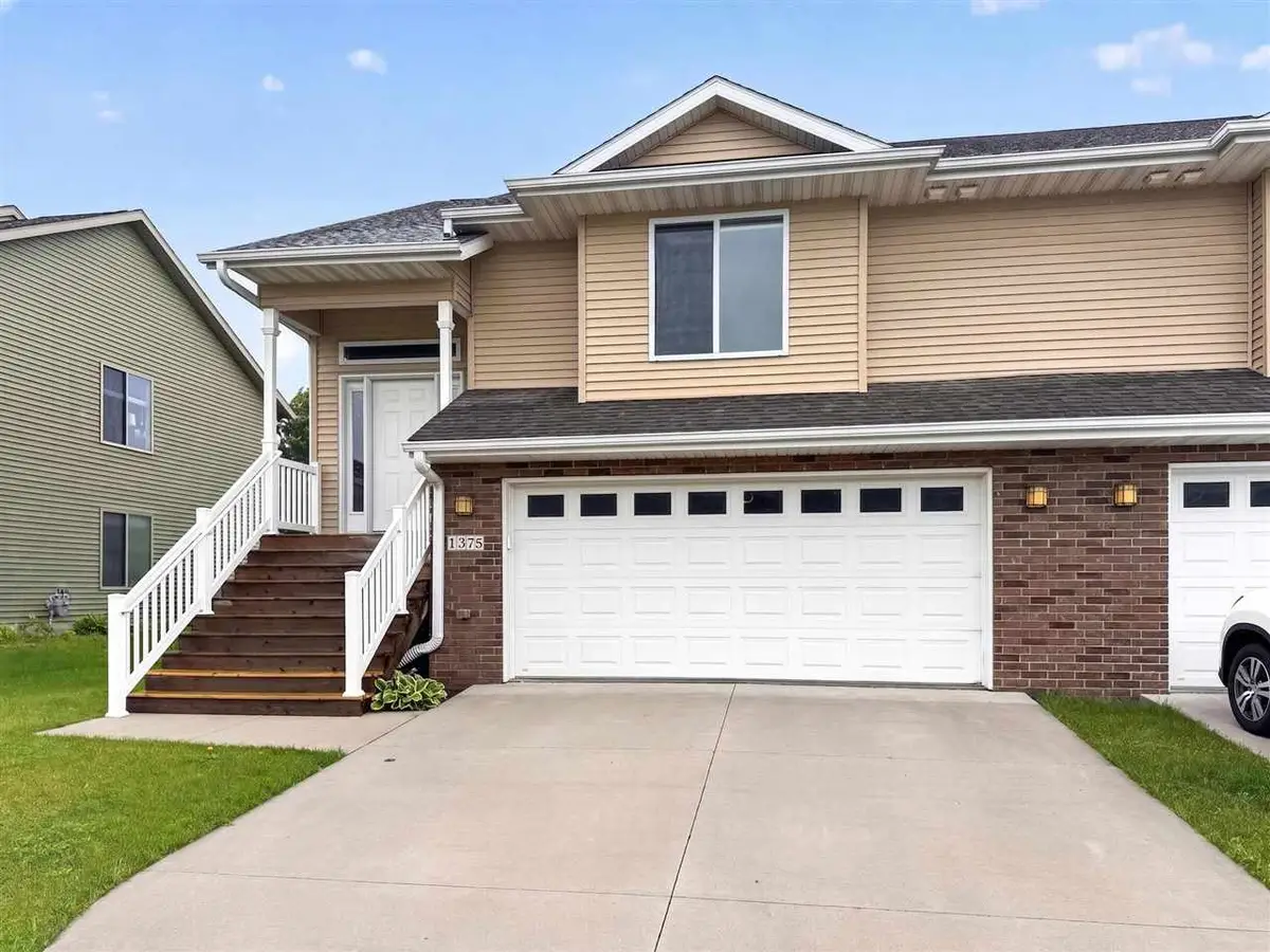 1375 Whipple Ct, North Liberty, IA 52317 - #1