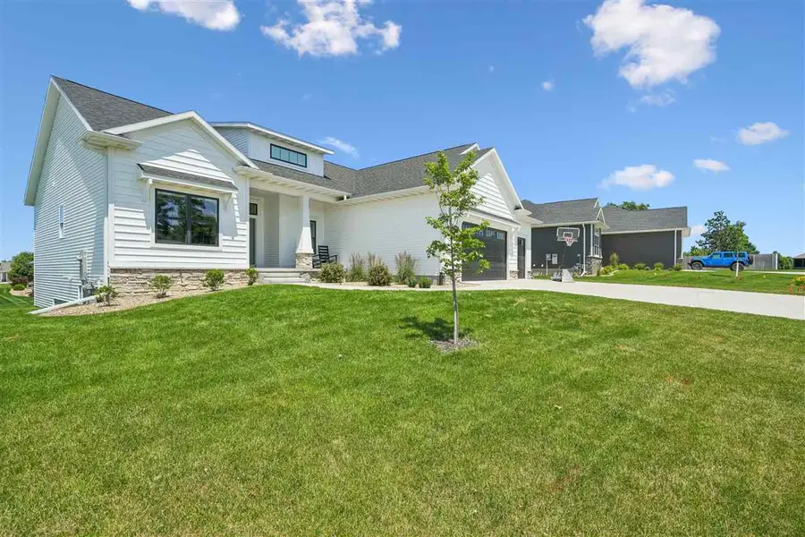 6118 NE Rapids Ridge Rd., Cedar Rapids, IA 52411 - #2