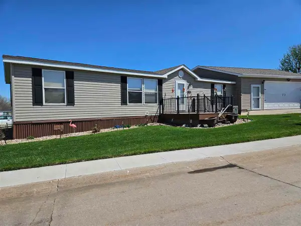 343 Mosswood lane, Iowa City, IA 52246
