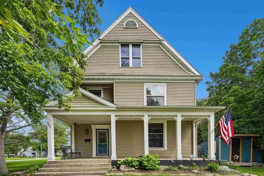 388 W Hilton st, Marengo, IA 52301 - #2