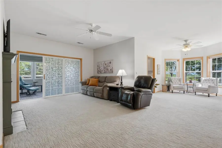 49 Duck Creek Pl, Iowa City, IA 52246 - #2