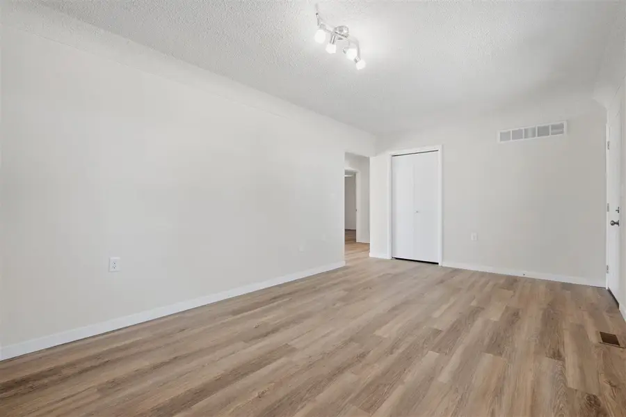 320 N C Ave, Washington, IA 52353 - #2