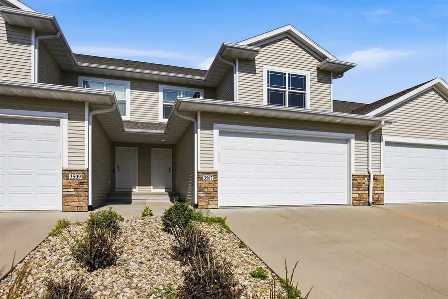 3507 Pioneer Ave SE, Cedar Rapids, IA 52403 - #2