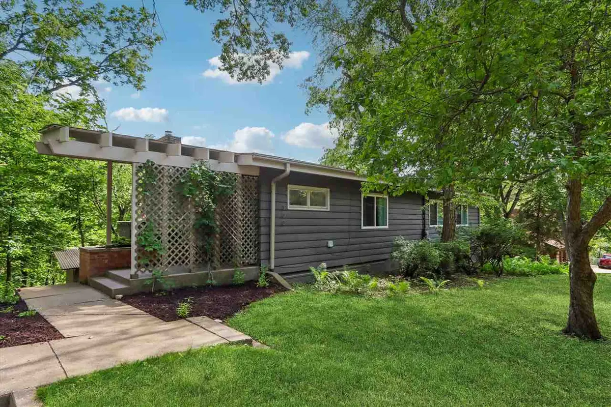 300 Kimball Rd, Iowa City, IA 52245 - #1