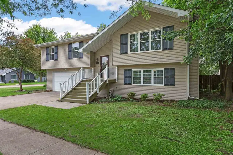 1953 Lakeside Dr., Iowa City, IA 52240 - #3