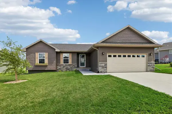 113 Dogwood Lane, Tiffin, IA 52340