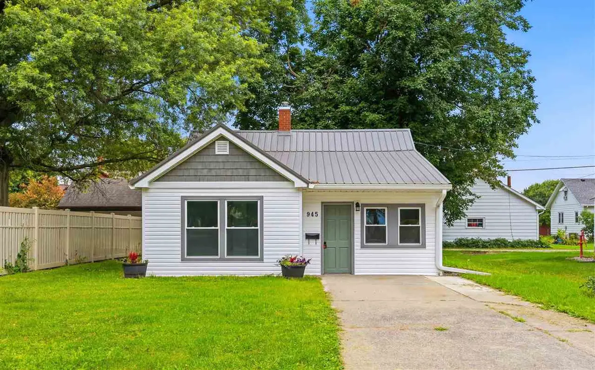 945 S 3rd, Washington, IA 52353 - #1