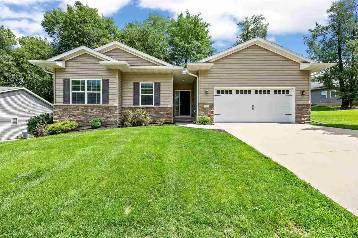 1149 Manitou Trl, Iowa City, IA 52245 - #1
