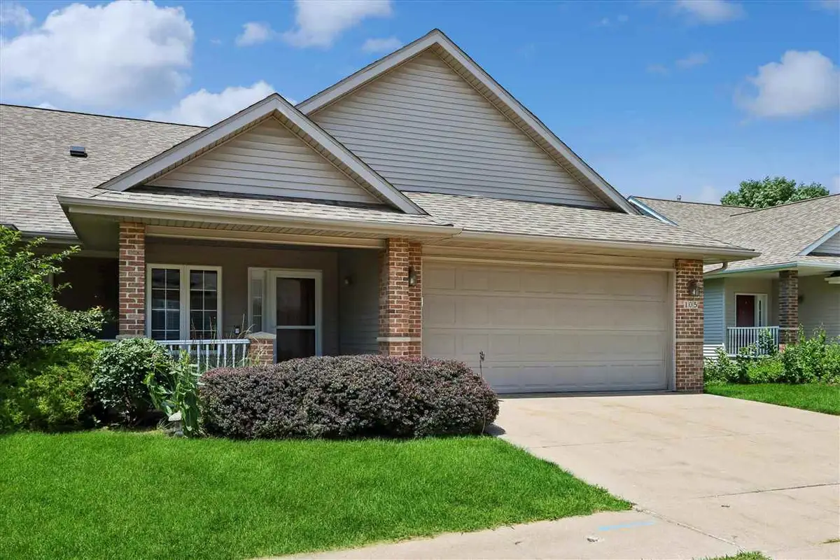 105 Notting Hill Ln, Iowa City, IA 52245 - #1
