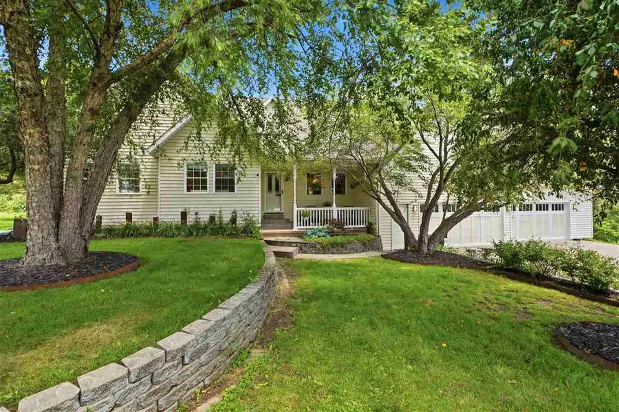 2484 Robbins Ct., Washington, IA 52353 - #2