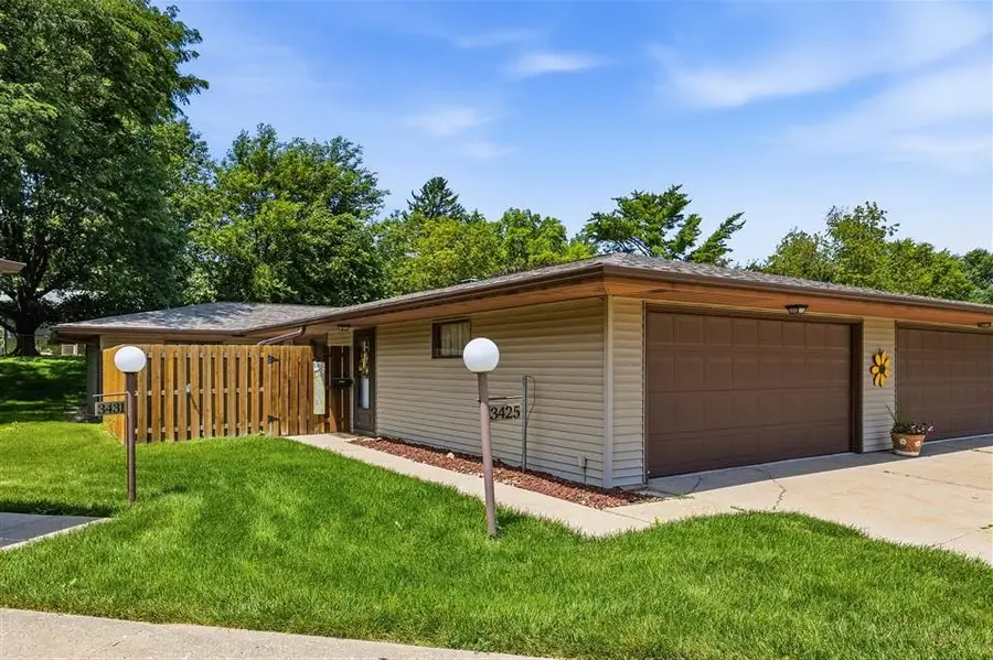 3425 Tulane Ct, Iowa City, IA 52240 - #3