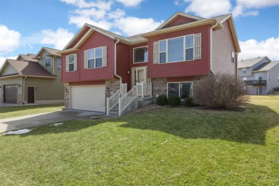 455 Camden St, North Liberty, IA 52317 - #2