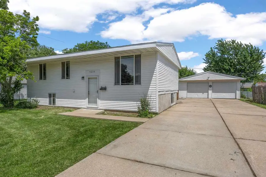 5635 Cornell Street SW, Cedar Rapids, IA 52404 - #2