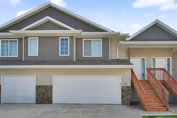 602 Riley Ln, West Branch, IA 52358