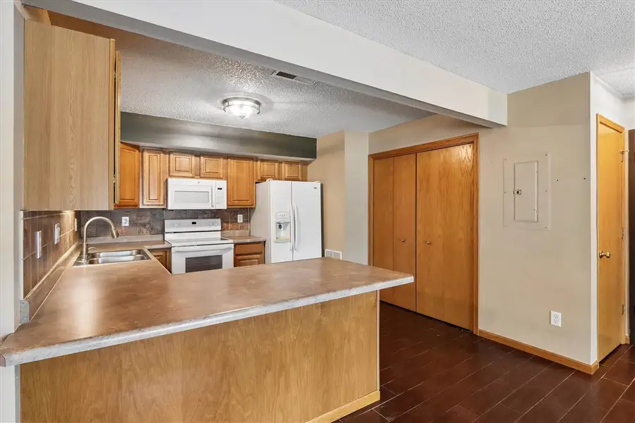409 James Blvd, Oxford, IA 52322 - #2