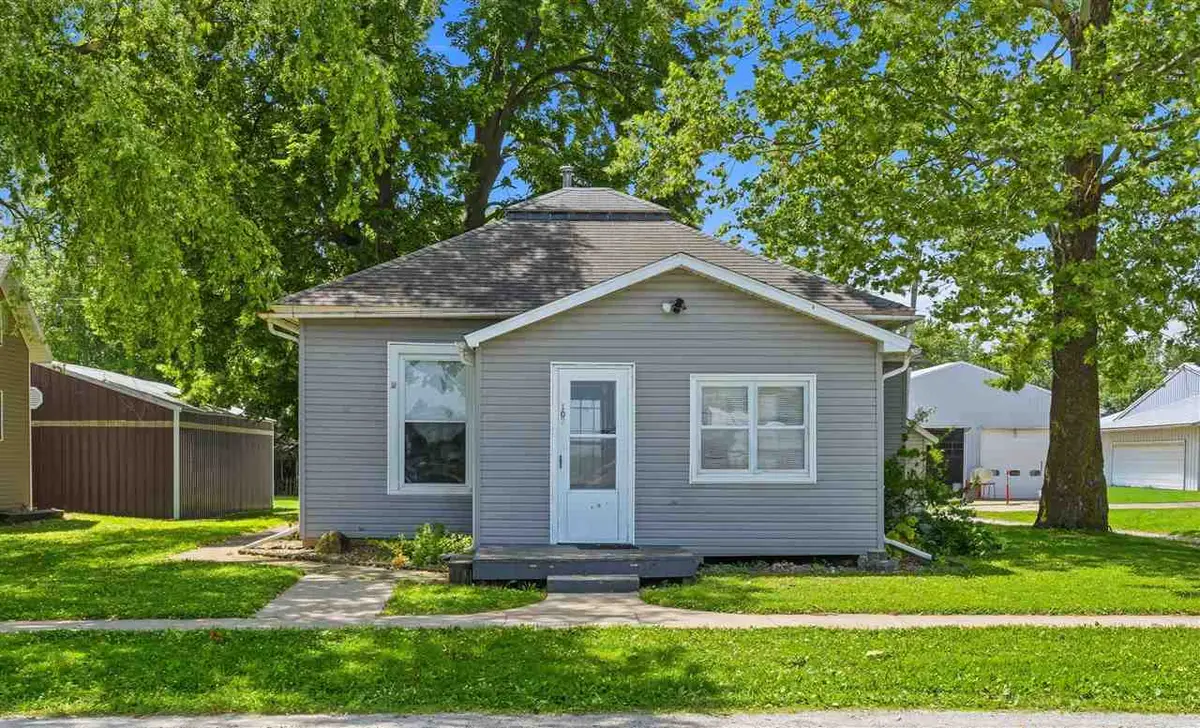 107 W Front St, Wayland, IA 52654 - #1
