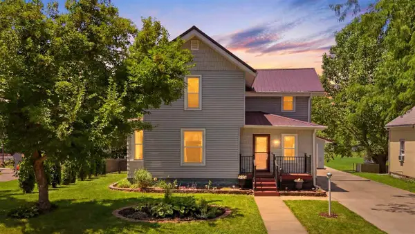525 S Marion Ave, Washington, IA 52353