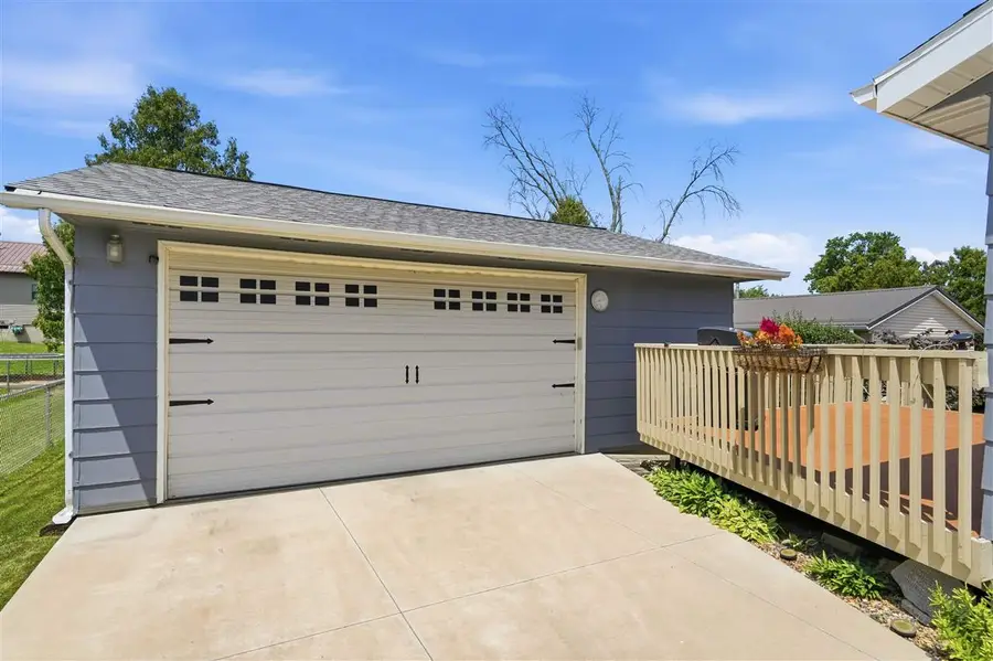 306 Cherry Hill Rd SW, Cedar Rapids, IA 52404 - #3