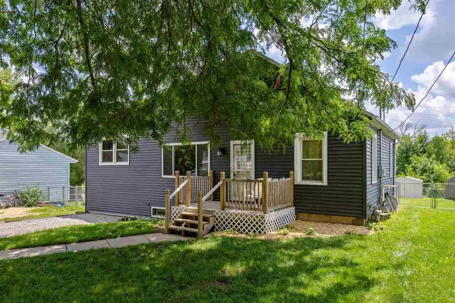21 36th Ave SW, Cedar Rapids, IA 52404 - #2